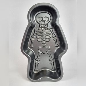 Wilton Skeleton Bones Cake Pan Mold Halloween Party Non Stick Scary